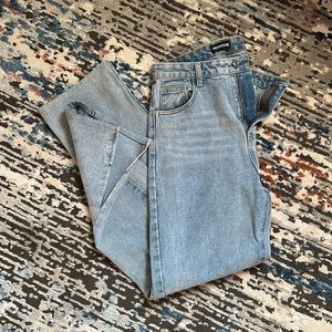 Fitted slit flair jean high waisted